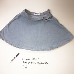 Jean skirt. American Apparel. XS.
